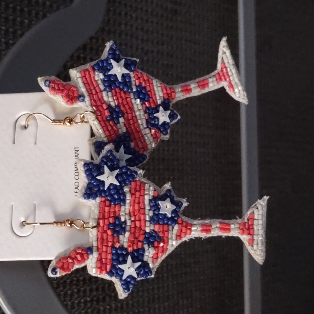 Red, White, and Blue Beaded Cocktail Felt Back Dangle Earrings NWT